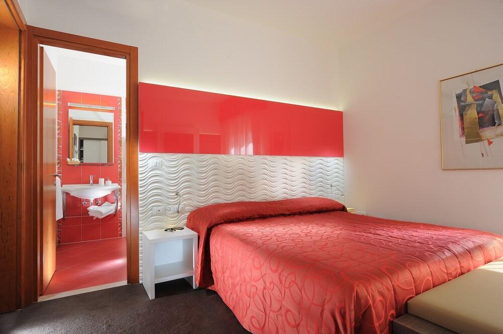 Hotel Lilia Lido di Jesolo Esterno foto
