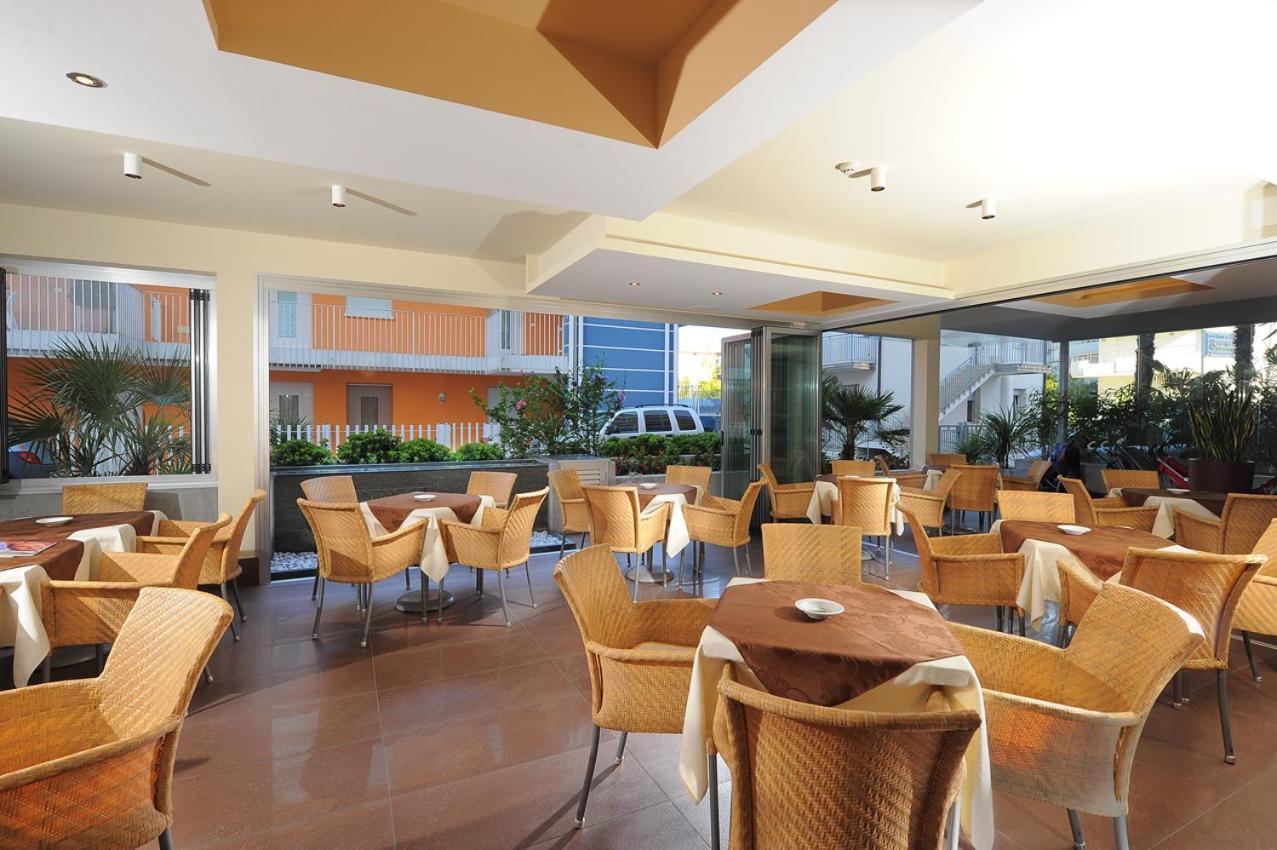 Hotel Lilia Lido di Jesolo Esterno foto